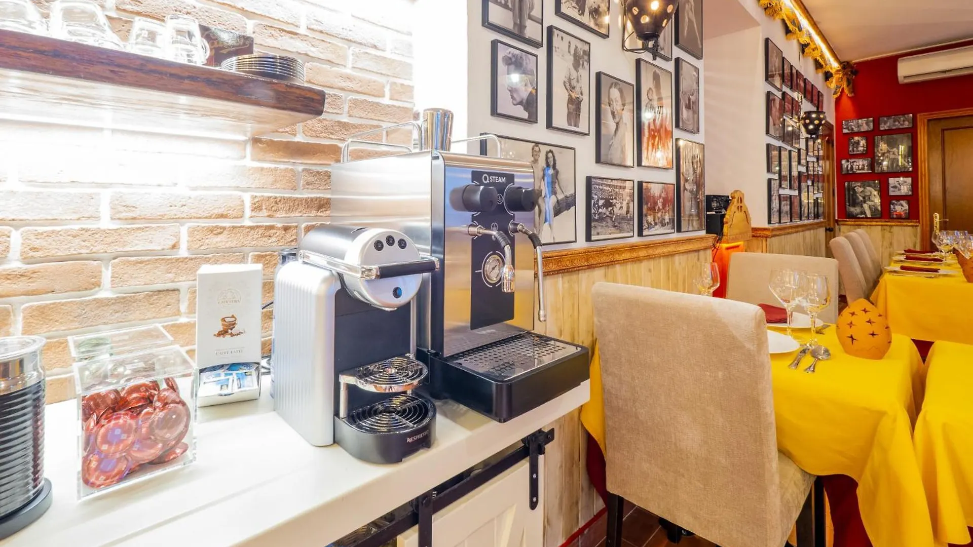 ゲストハウス Cubo'S Hostal La Plaza Room 203 With Breakfast トロクス